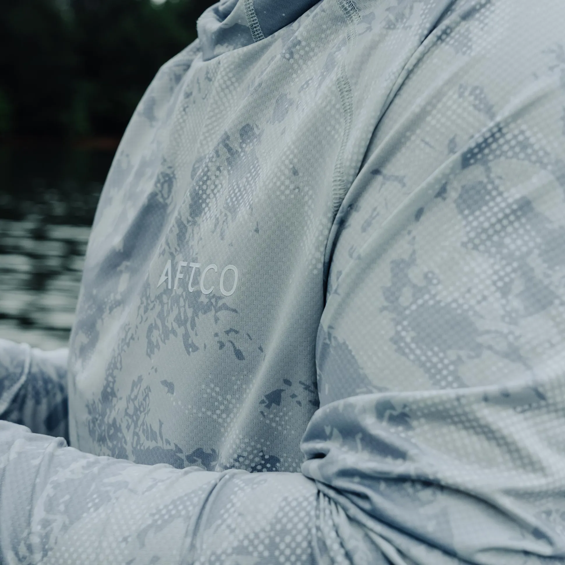 Adapt Phase Change Hooded Fishing Shirt | AFTCO