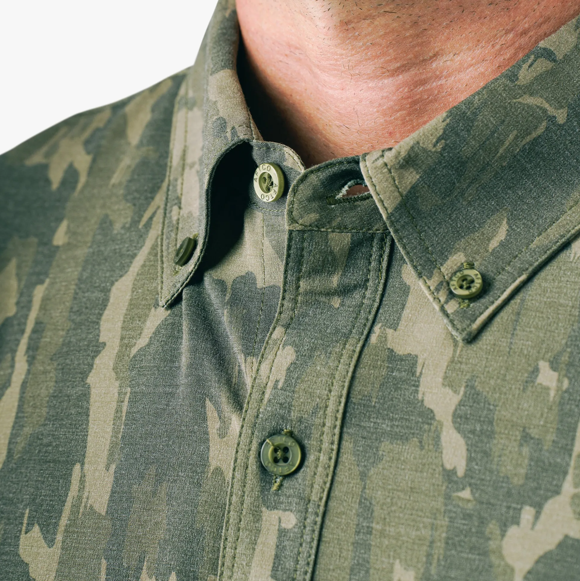 Boatbar Printed Button Down Fishing Shirt | Quiet Tide