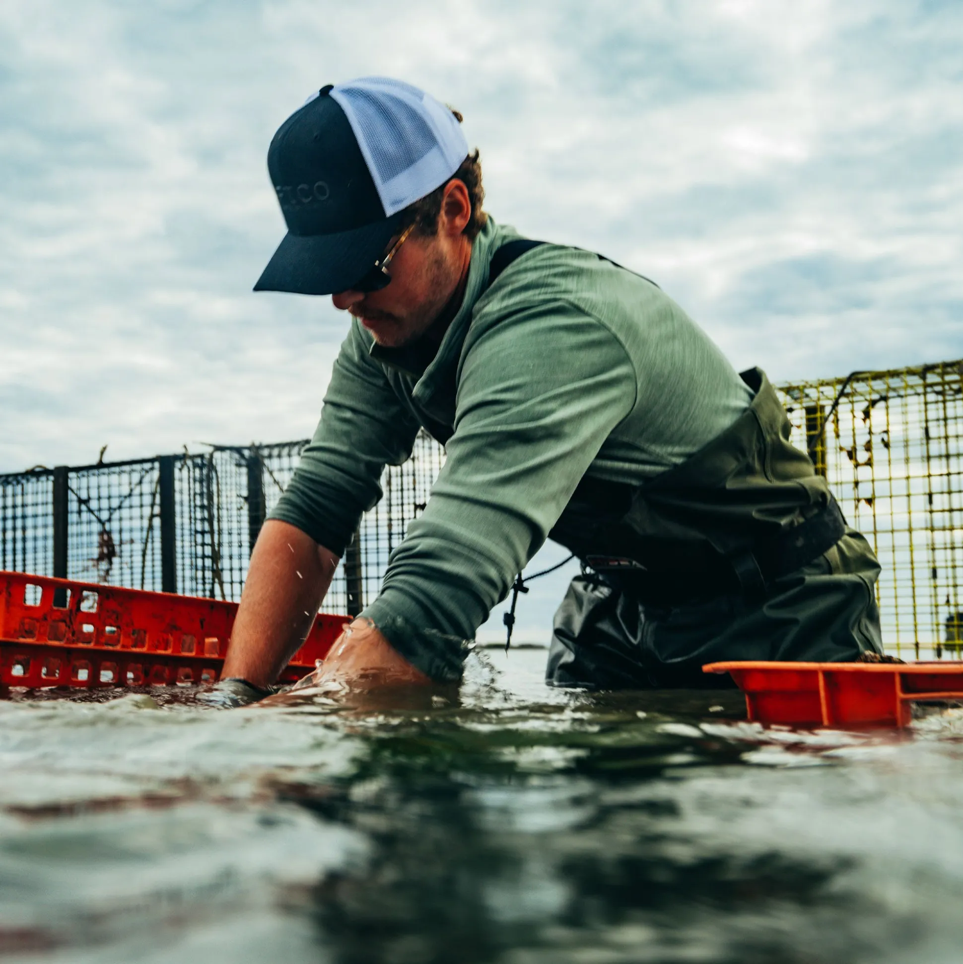 Coastal Layer 1/4 Zip Fishing Pullover | AFTCO