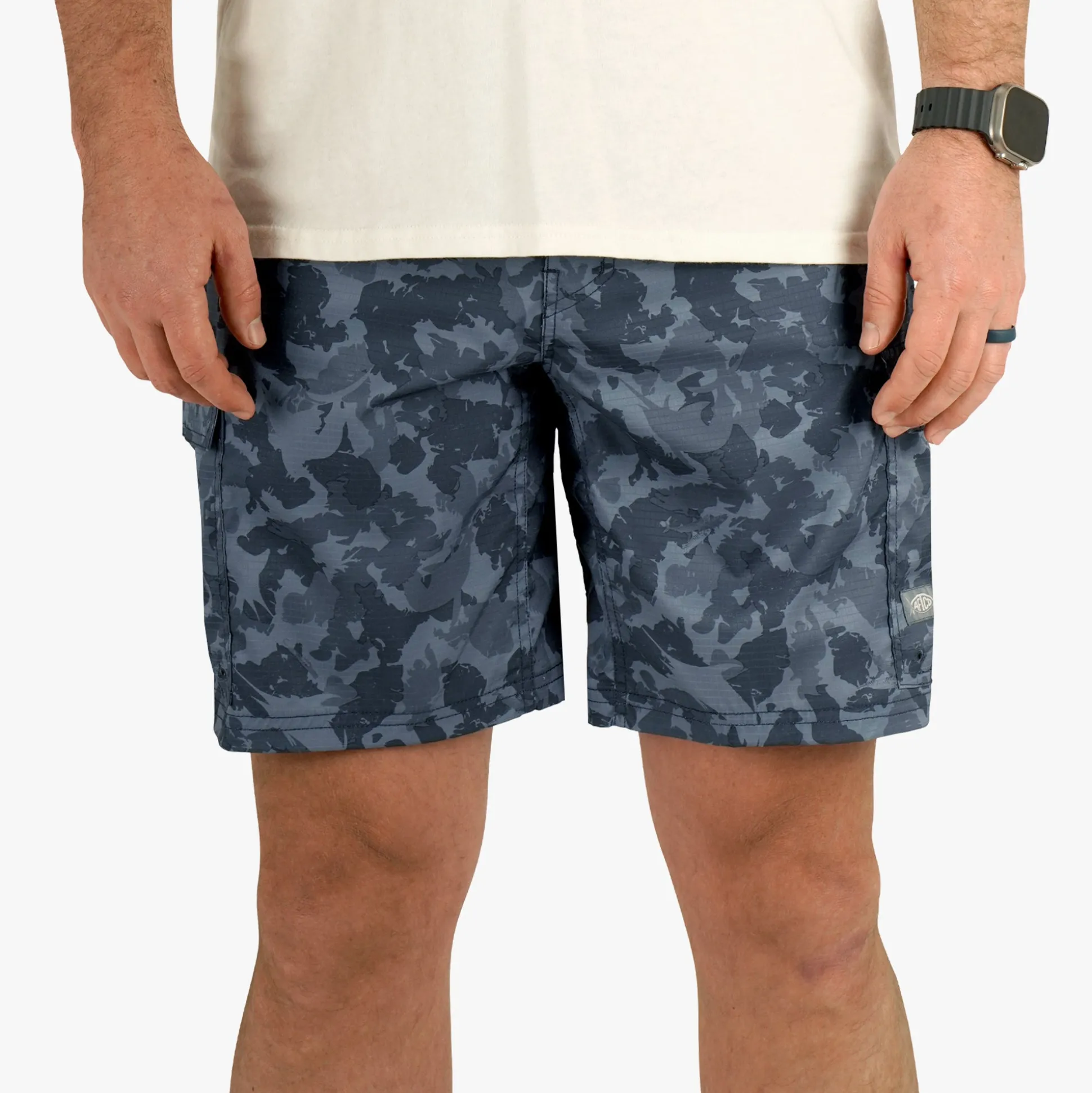 Deckhand Camo Fishing Cargo Shorts | AFTCO