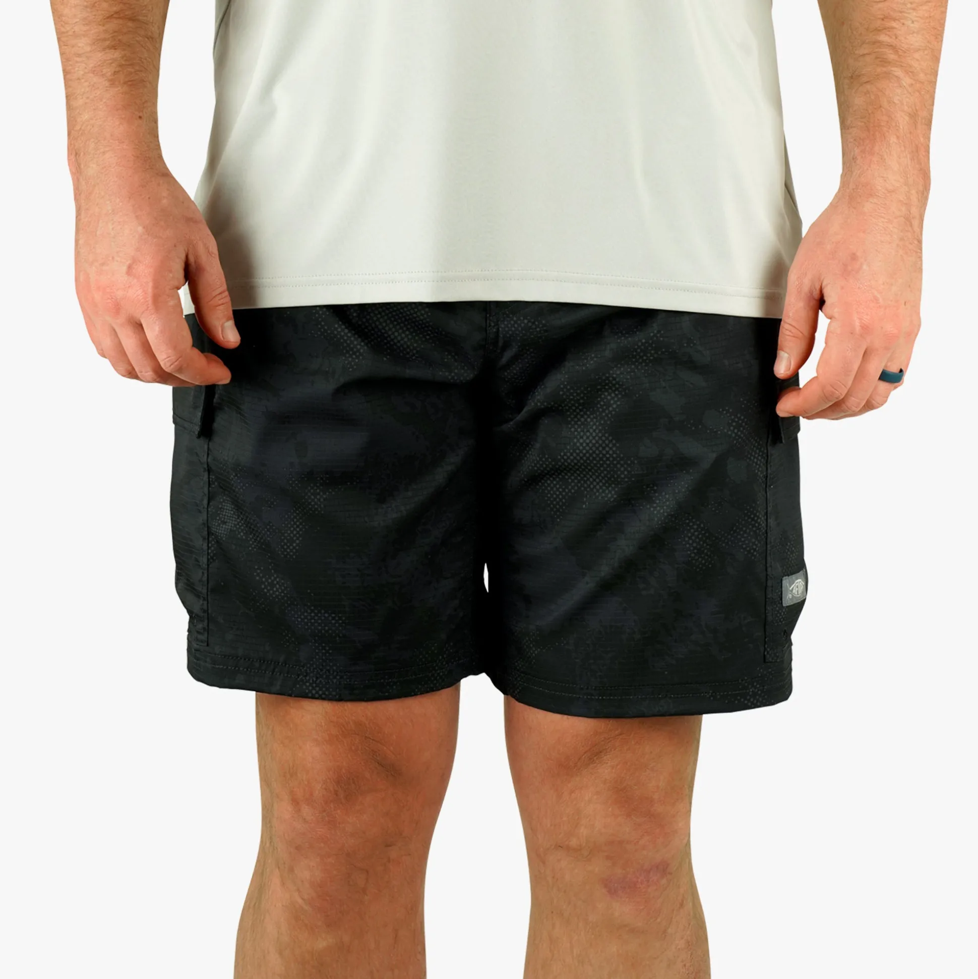 Deckhand Camo Fishing Cargo Shorts | AFTCO