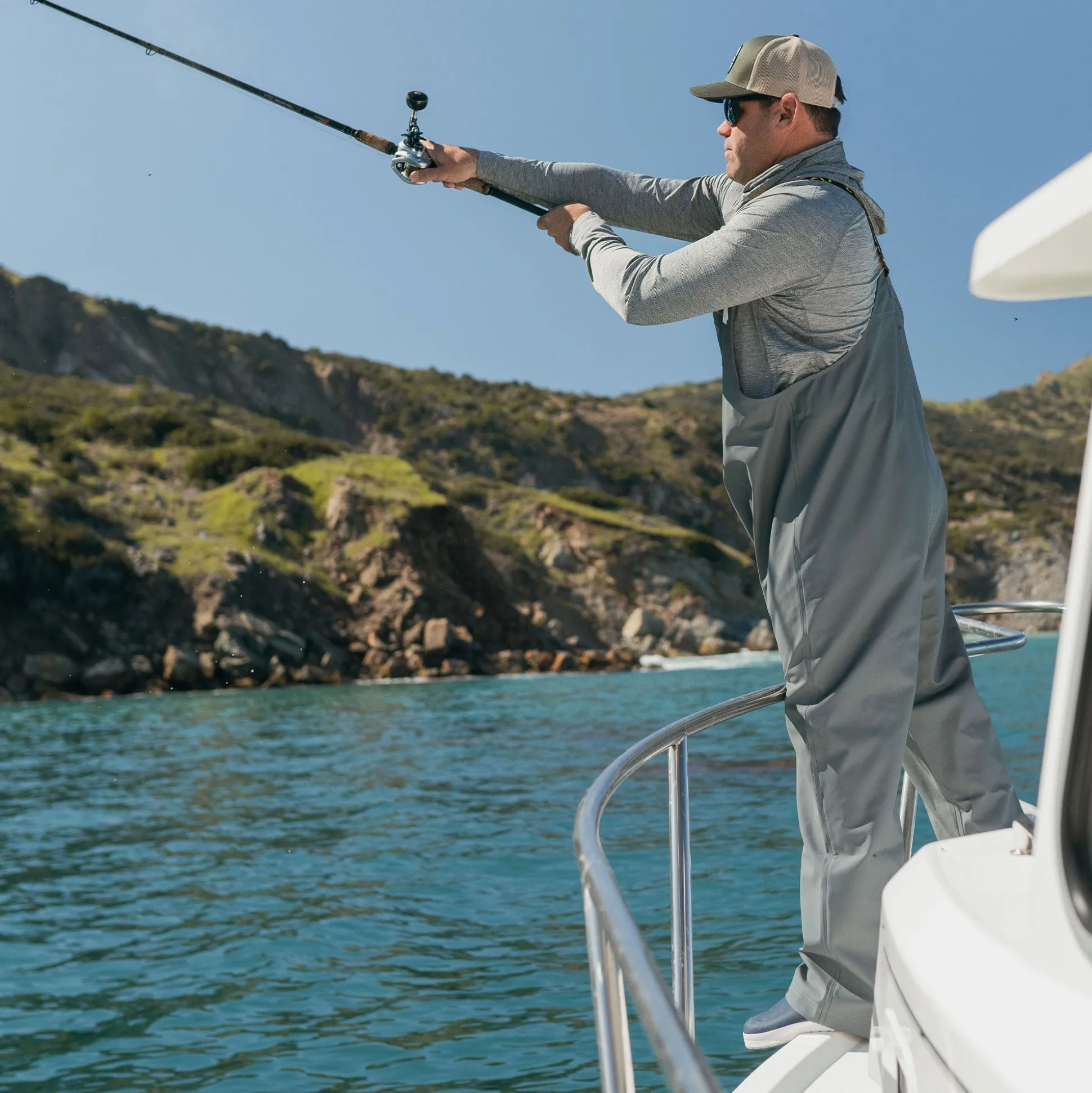 Deep Set Waterproof Fishing Bibs | AFTCO