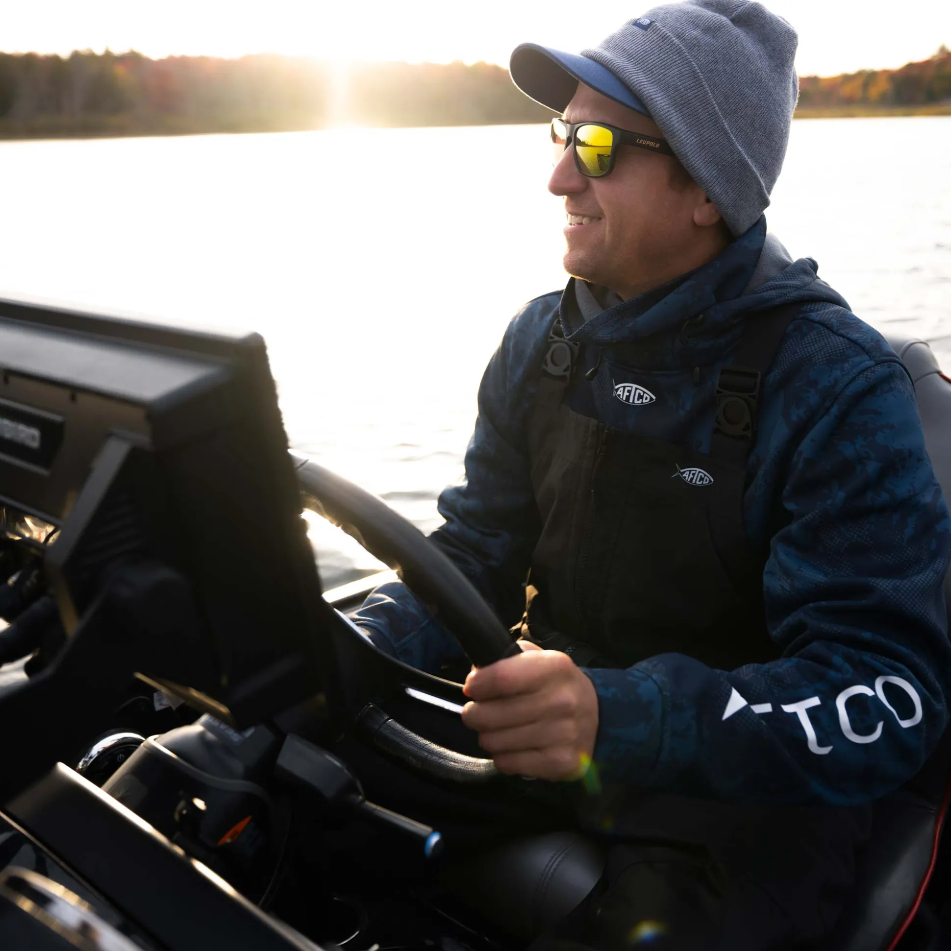 Hydrobib Waterproof Fishing Bib