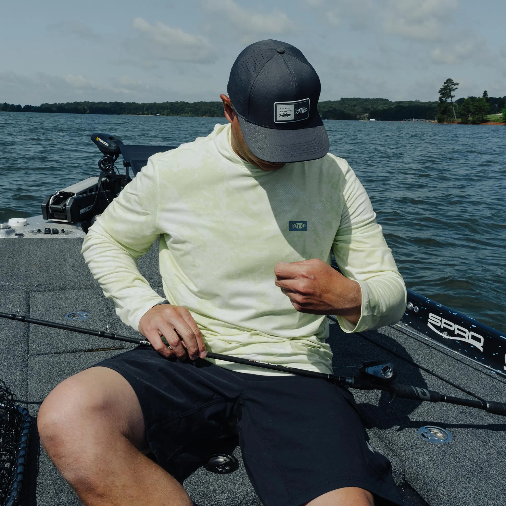 Notorious Tech Fishing Hat | AFTCO