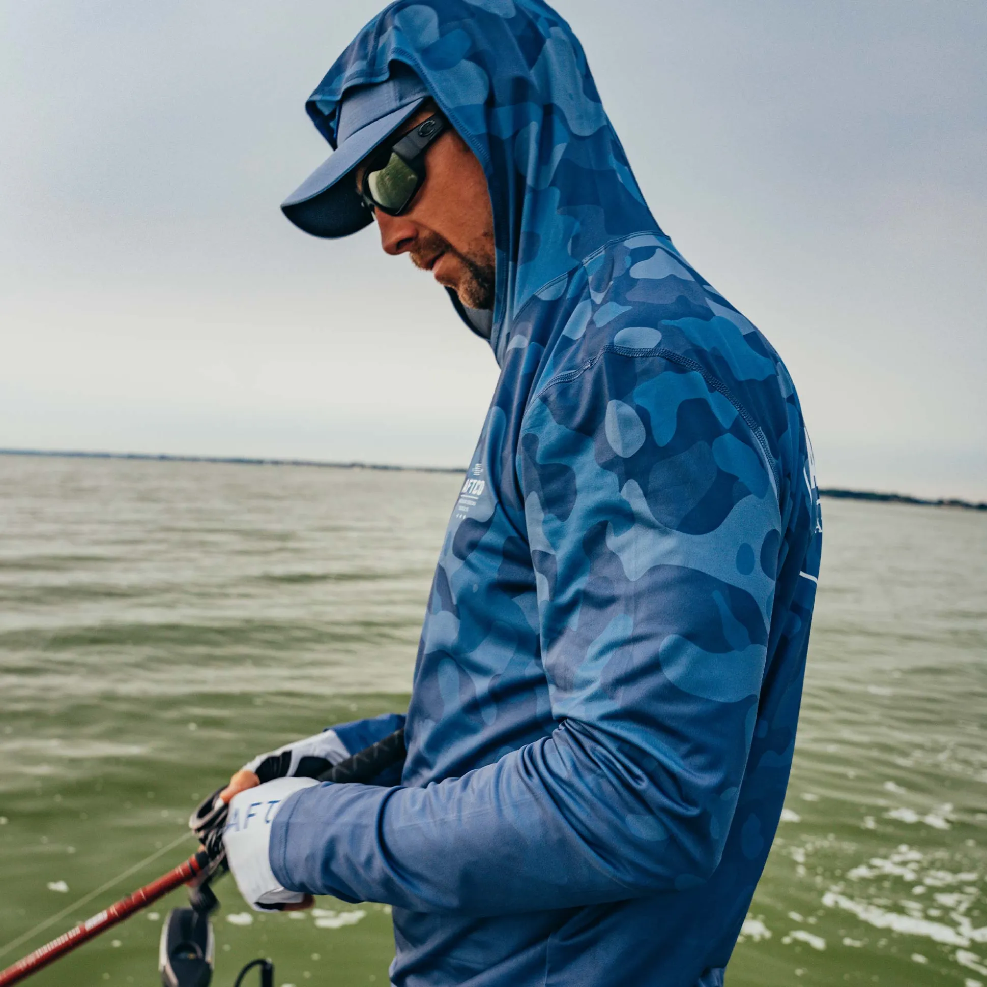 OG Camo UVX LS Hooded Fishing Shirt | AFTCO