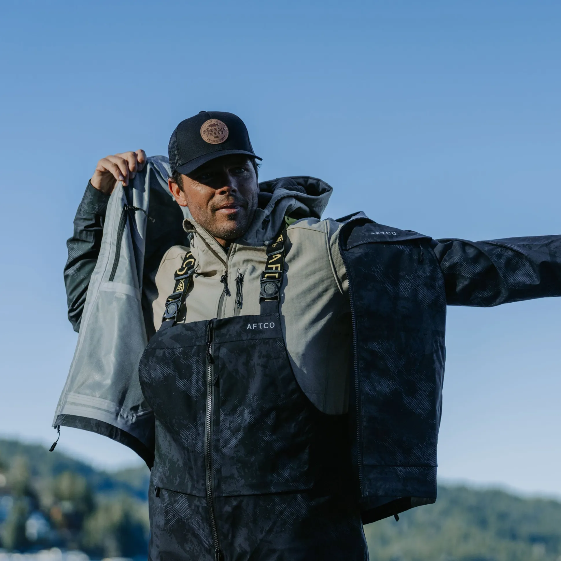 Stormbreaker Fishing Bib | AFTCO