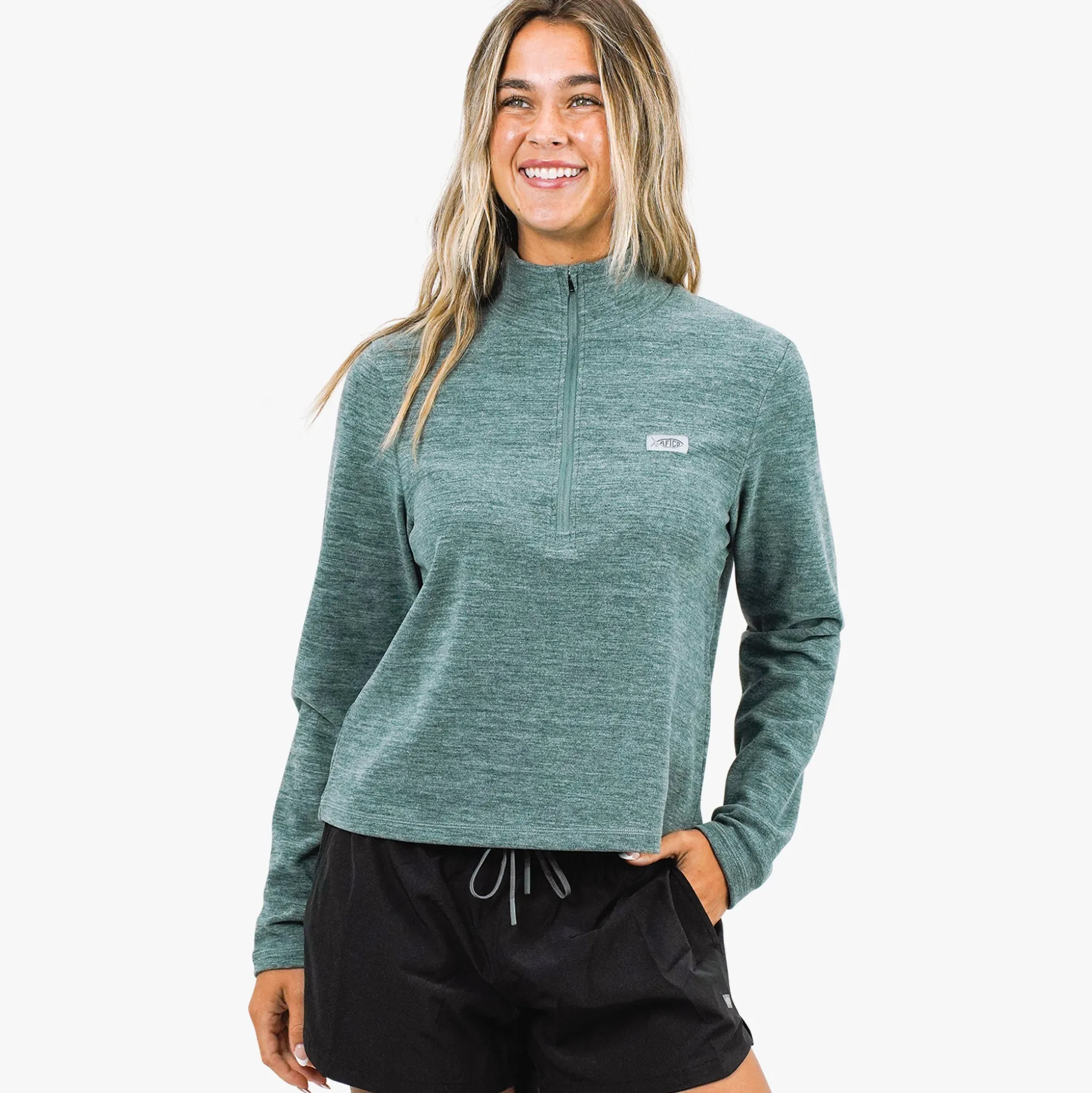Women's Coastal Layer 1/4 Zip Fishing Pullover | AFTCO