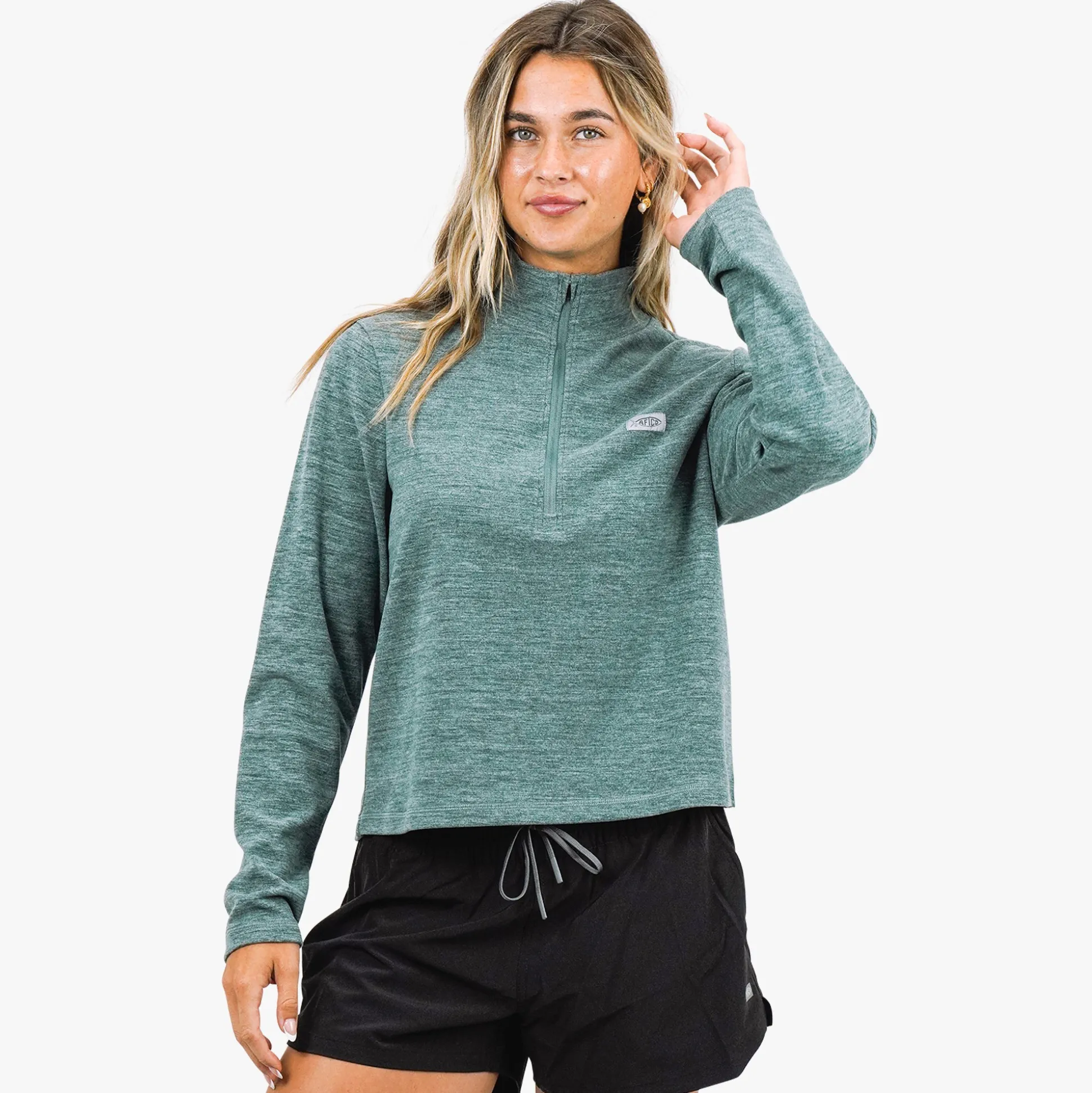Women's Coastal Layer 1/4 Zip Fishing Pullover | AFTCO